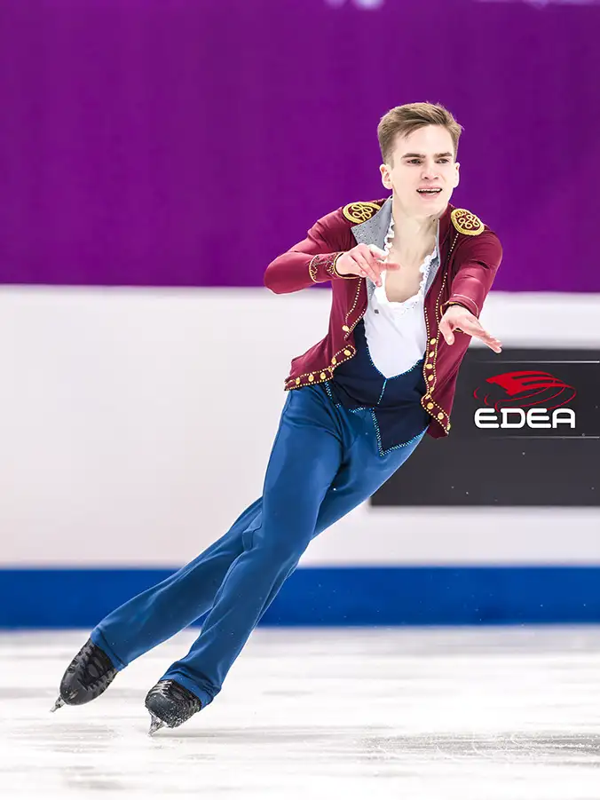 Ice Gallery Skates U.S.
